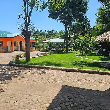 B-More Comfort Stay Boma la Ngombe Экстерьер фото