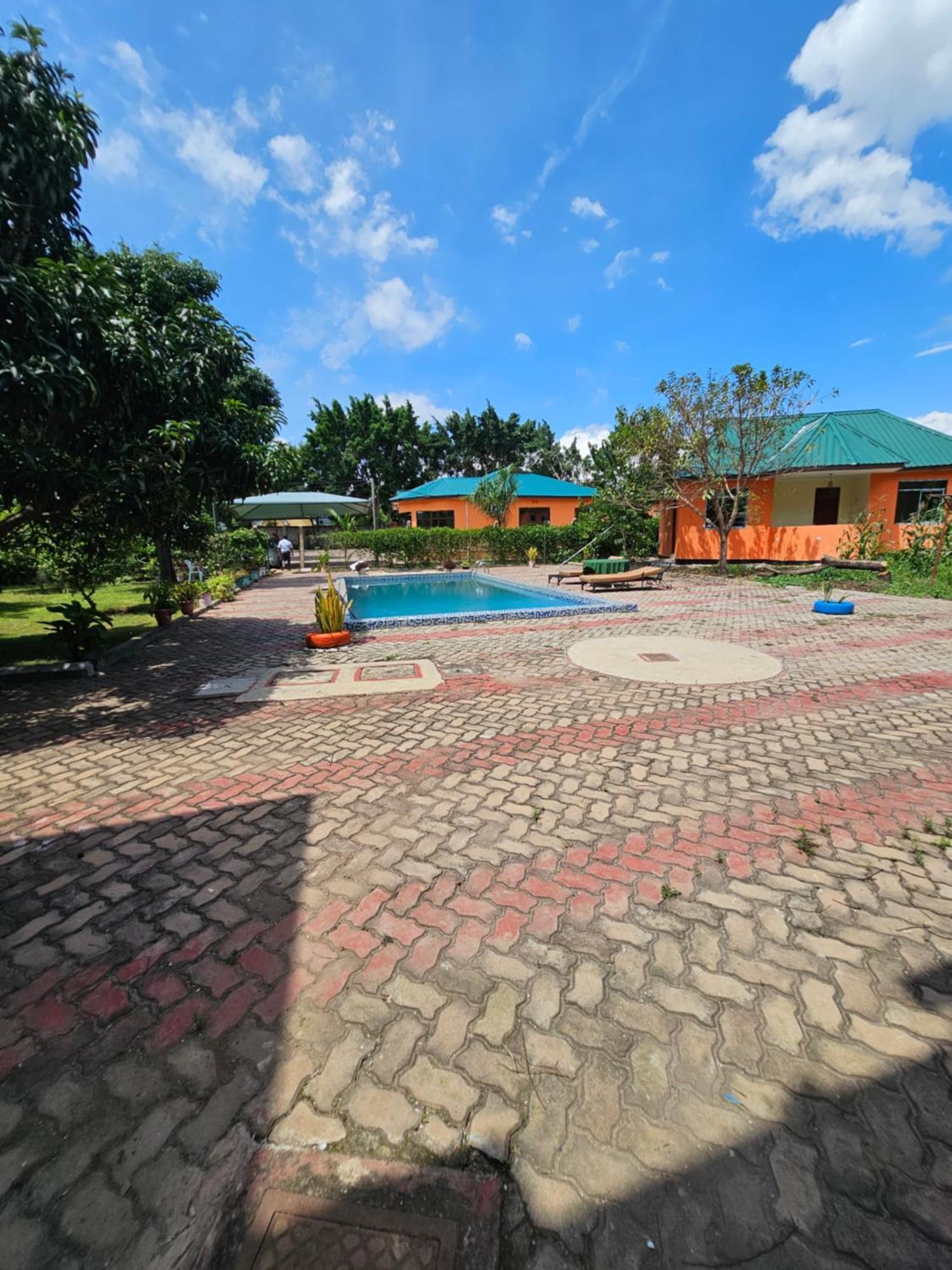 B-More Comfort Stay Boma la Ngombe Экстерьер фото