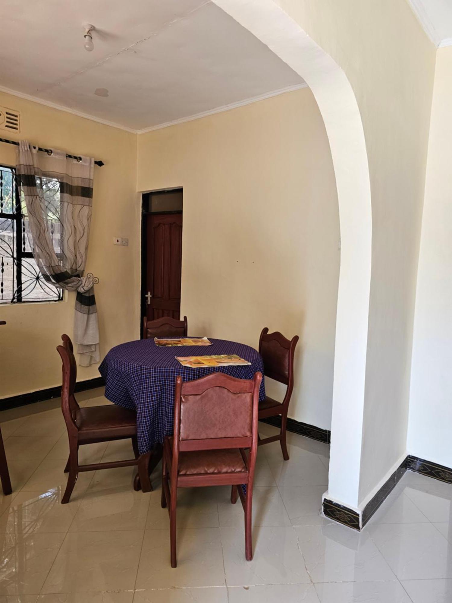 B-More Comfort Stay Boma la Ngombe Экстерьер фото