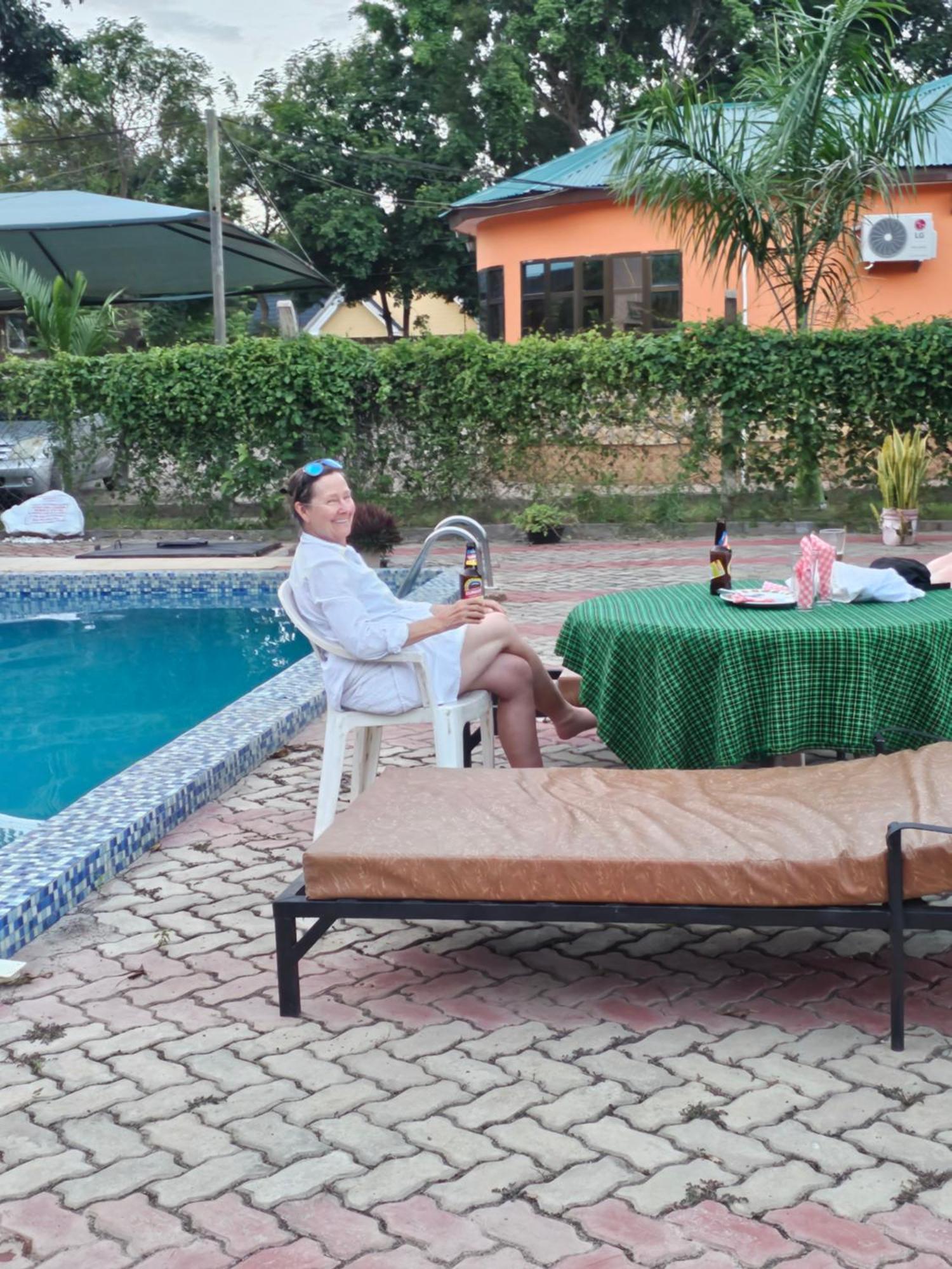 B-More Comfort Stay Boma la Ngombe Экстерьер фото