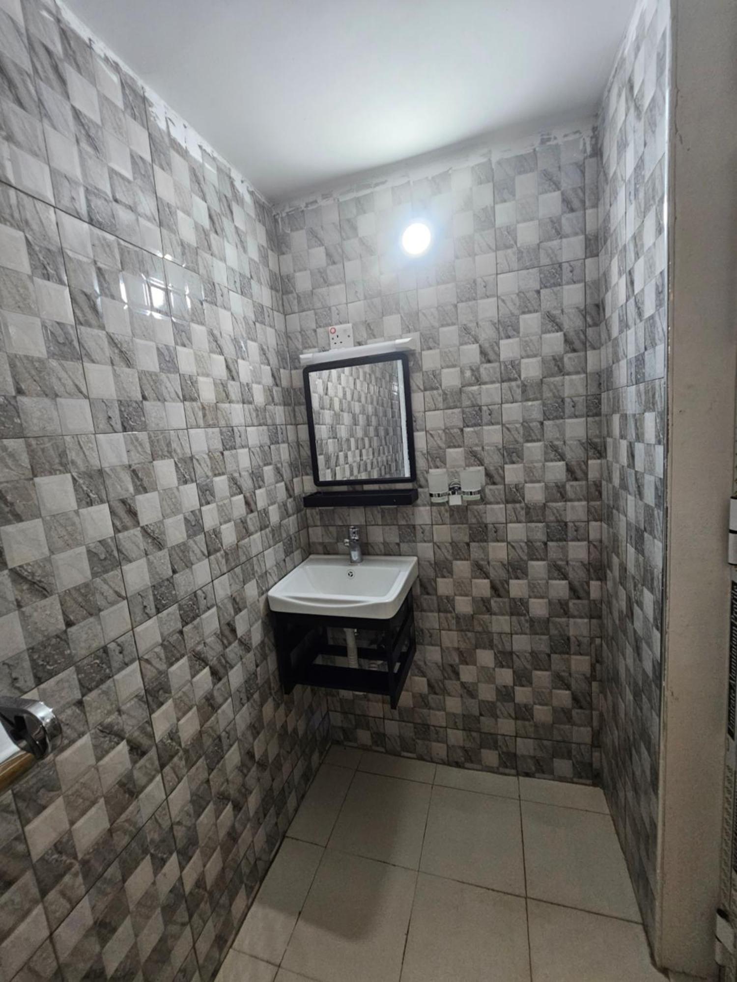 B-More Comfort Stay Boma la Ngombe Экстерьер фото