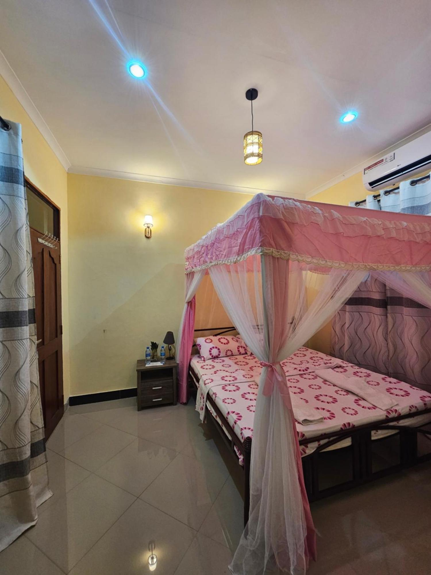 B-More Comfort Stay Boma la Ngombe Экстерьер фото